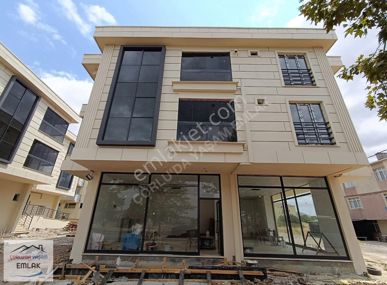 Rumeli Mh Kapalı Cam Balkonlu Sıfır 1+1 Kiralık Daire