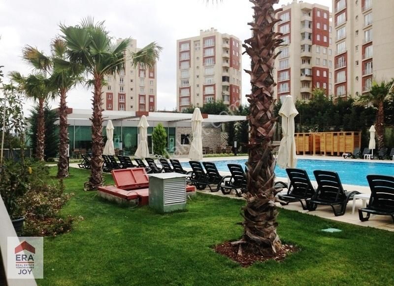 Kent Plus Newport Eşyalı 1+1 Ay Sonu Oturuma Hazır Kiralık