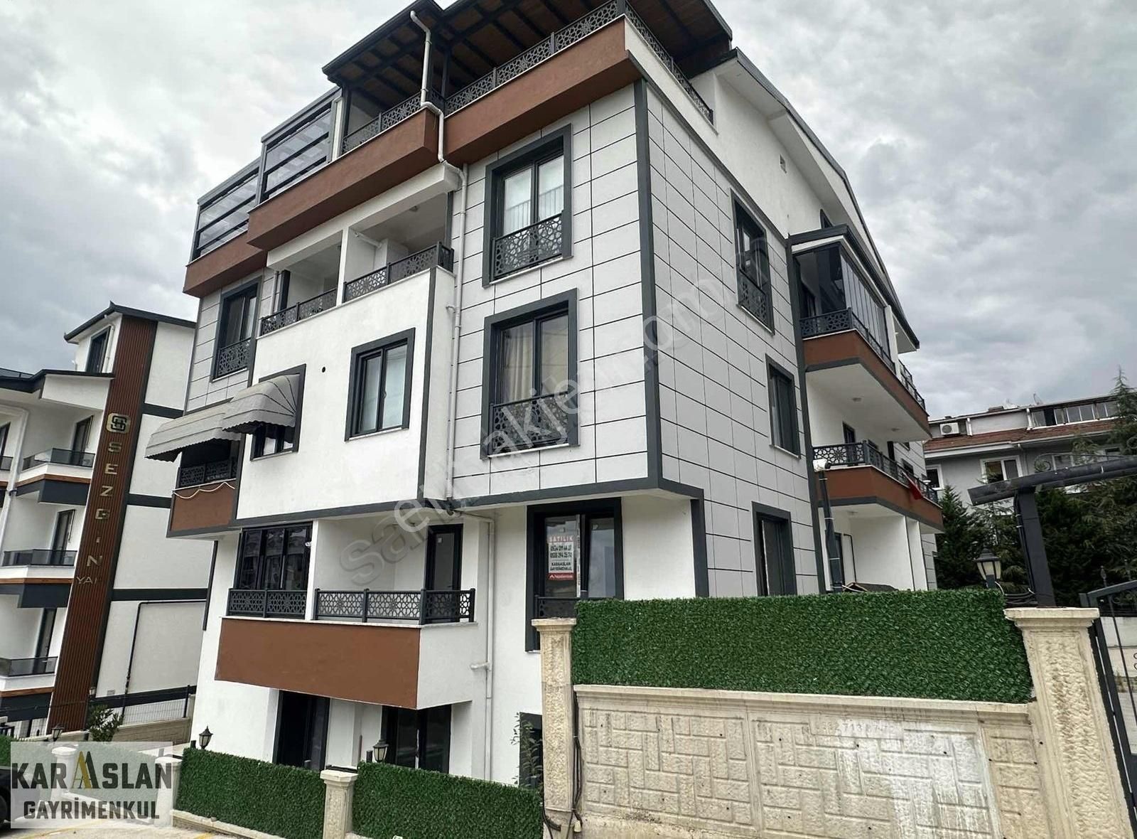 Başiskele Yeşilyurt'ta Ted Kolejine Yürüme Mesafesinde 3+1 Daire
