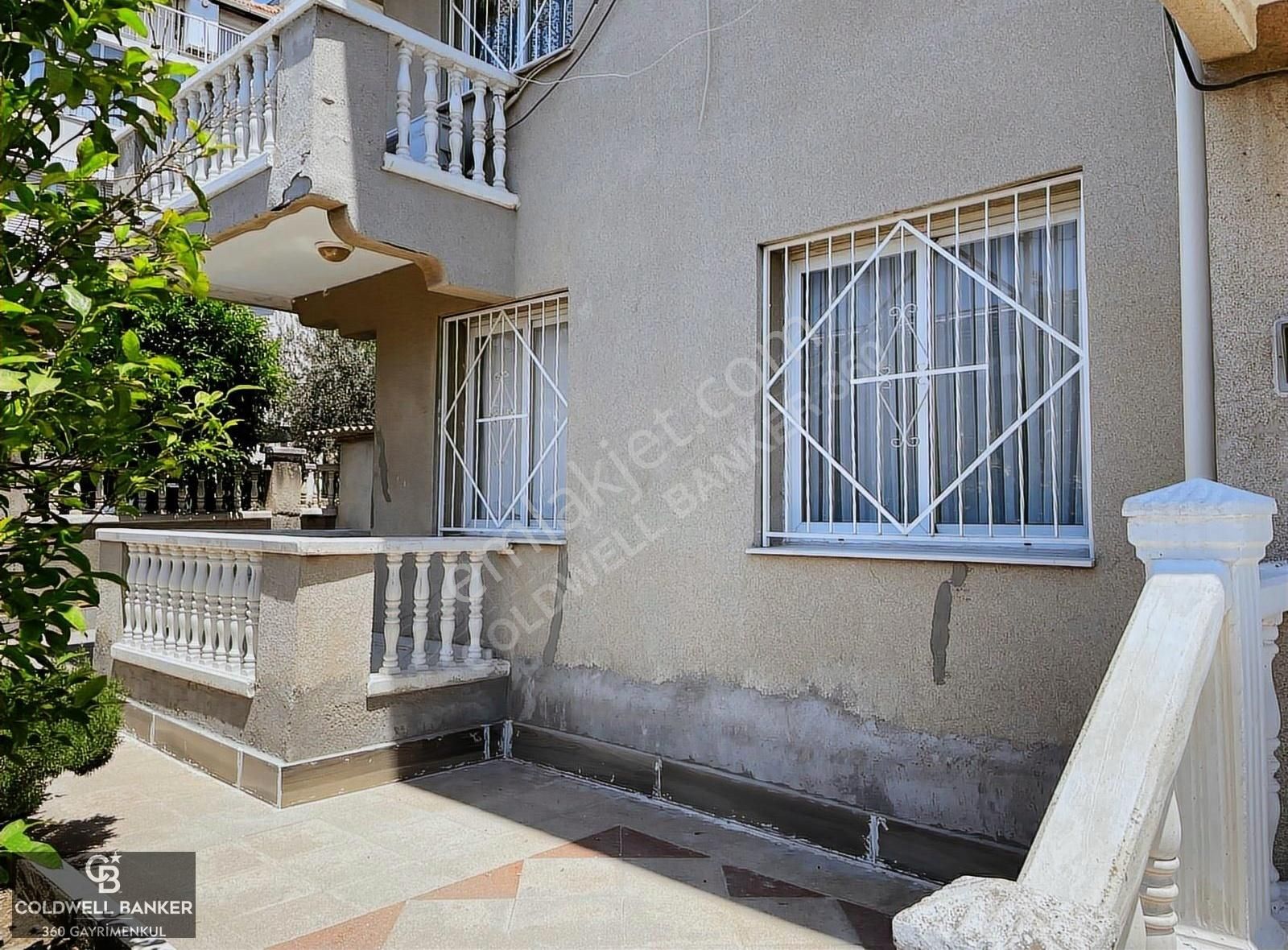 Bornova İnönü Mahallesi'nde Eşyalı Kiralık 3+1 Daire