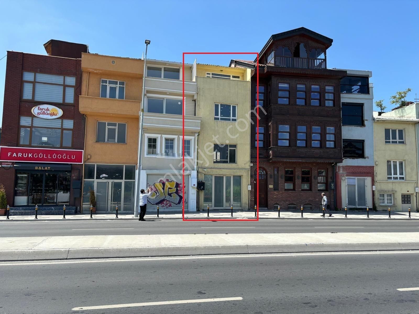 Haliç Sahil Yolunda Sahibinden Satılık Deniz Manzaralı Bina