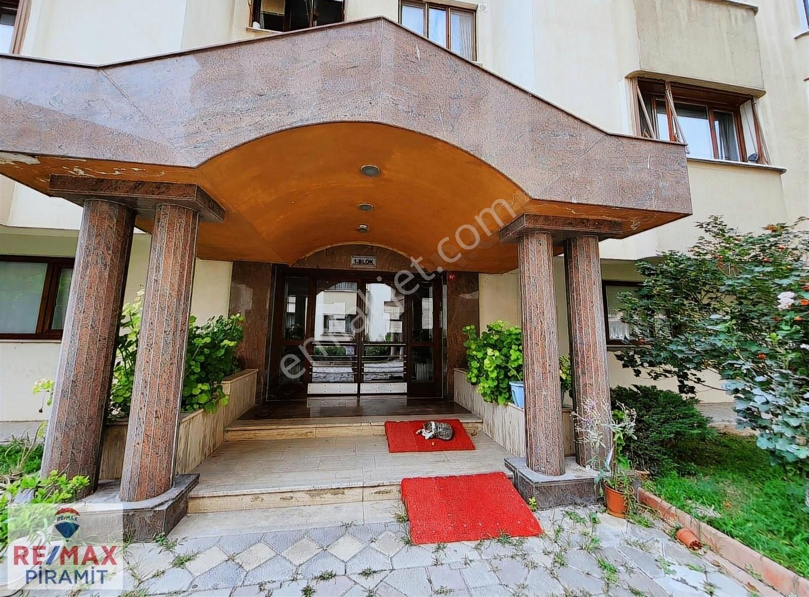 Gülevler Sitesi'nde Kiralık Fırsat: Geniş 3+1 Daire