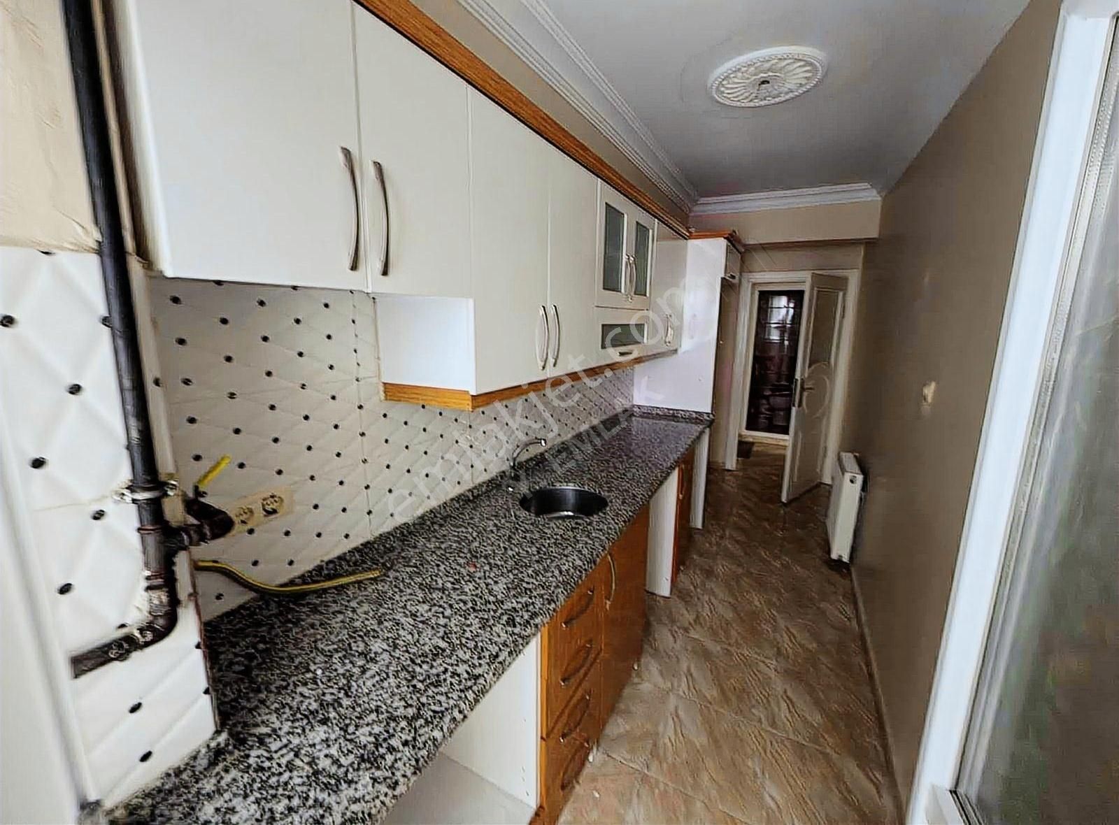 Esenler Kazım Karabekir Mahallesinde Kiralık 2+1 Yeni Bina Daire