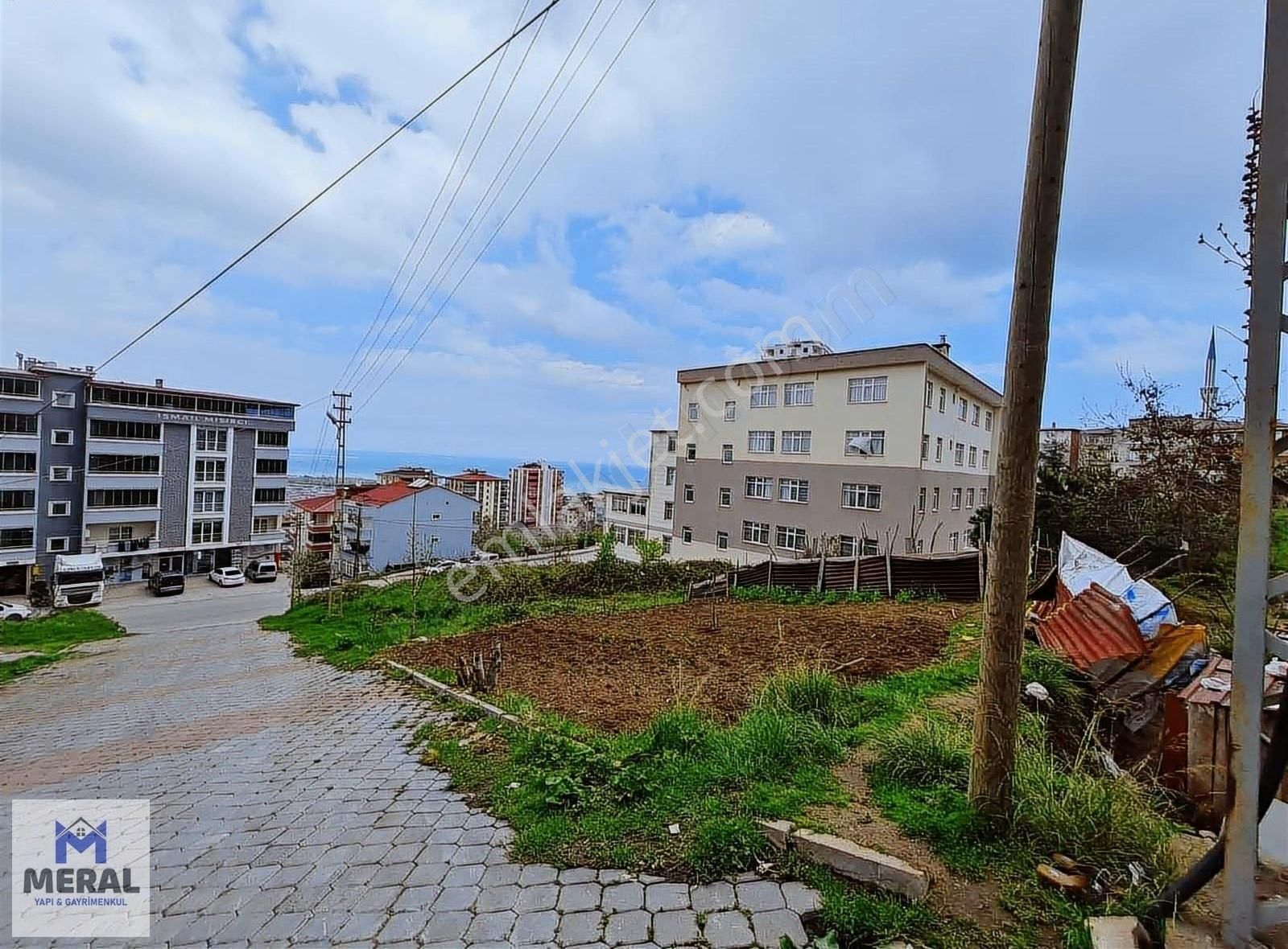 Meral Yapı & Gayrimenkulden Merkezi Konumda Satılık Arsa