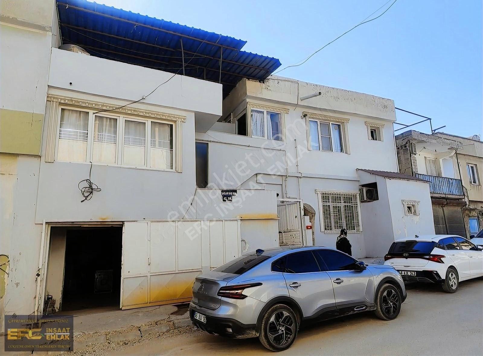 Namık Kemal Mah Merve Cami Yanında Satılık 3 Katlı Müstakil Ev