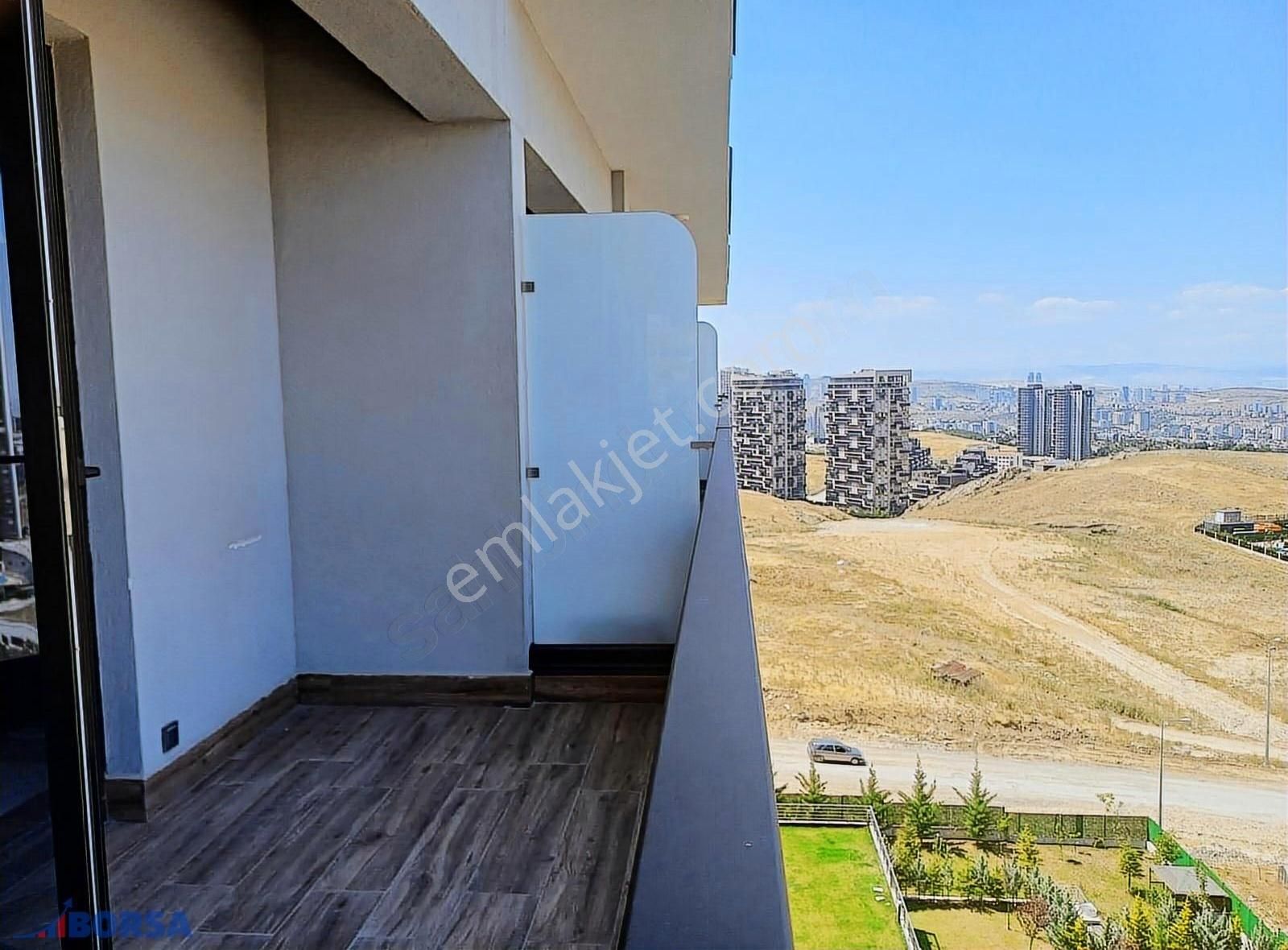 Benevre Beytepe'de, Eşyalı, Geniş, Balkonlu, Manzaralı Kiralık!