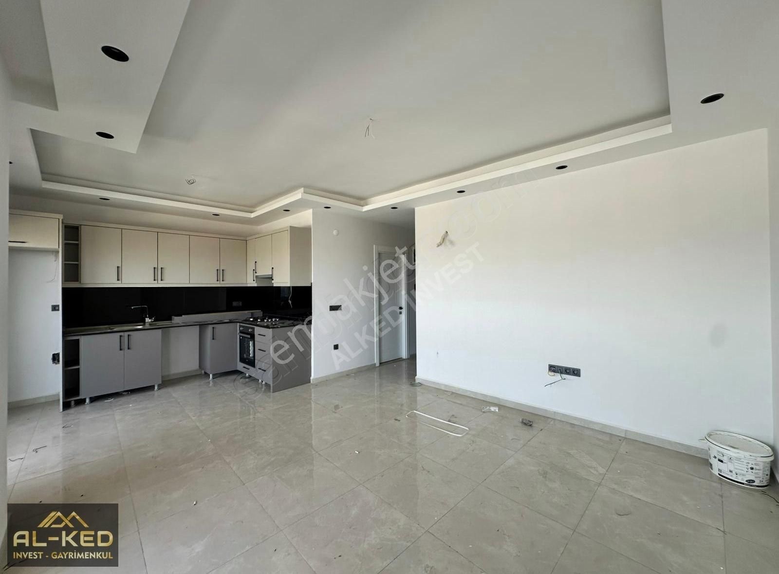 Alanya / Mahmutlar Mah. 3+1 Dublex Kiralık-lüx Site İçerisinde