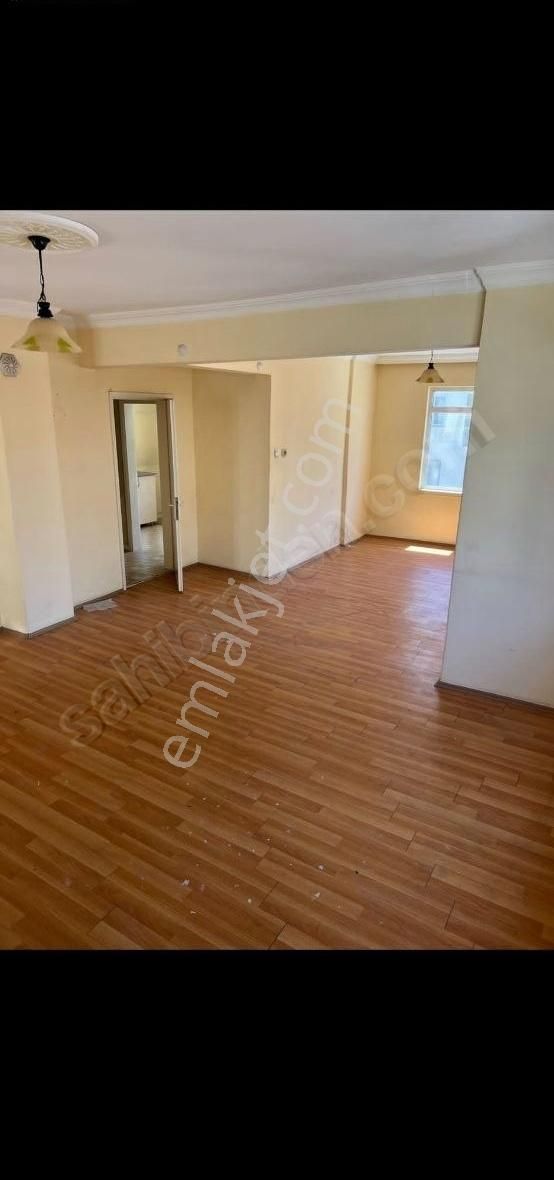 Sedir Mah.3+1 Den 2+1 Çevrilmiş 2.kat Yatırımlık Daire - Görsel 9