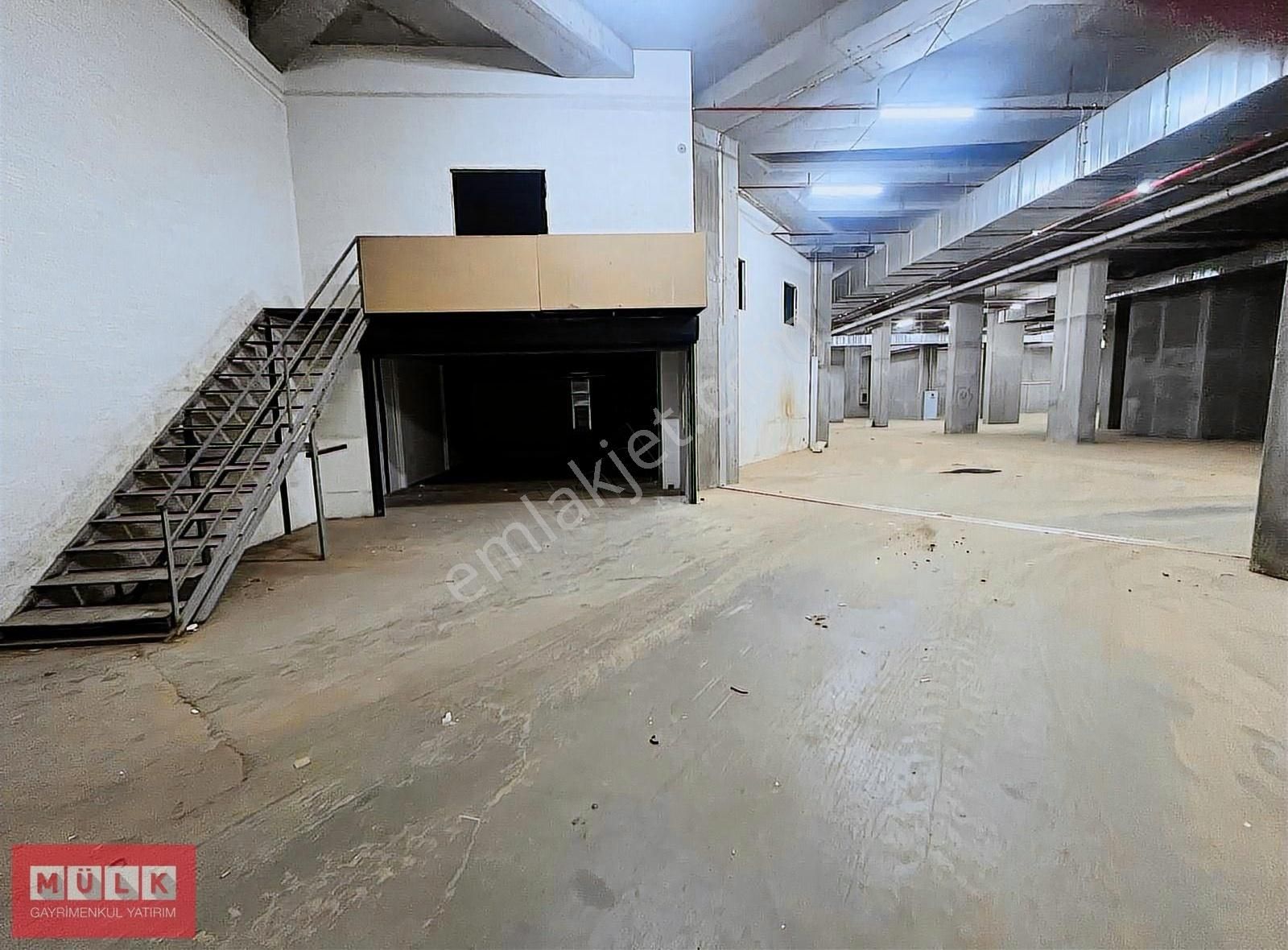 Kiralık | Ofisli Depo | Sancaktepe | Metrolife | 2090m2