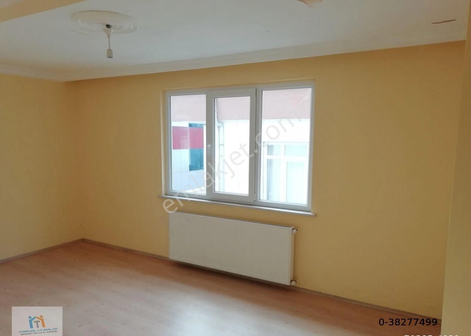Torunlar Emlaktan Kiralık Yeşilkent Mh 2+1 Balkonlu 4.kat Daire Kiralık