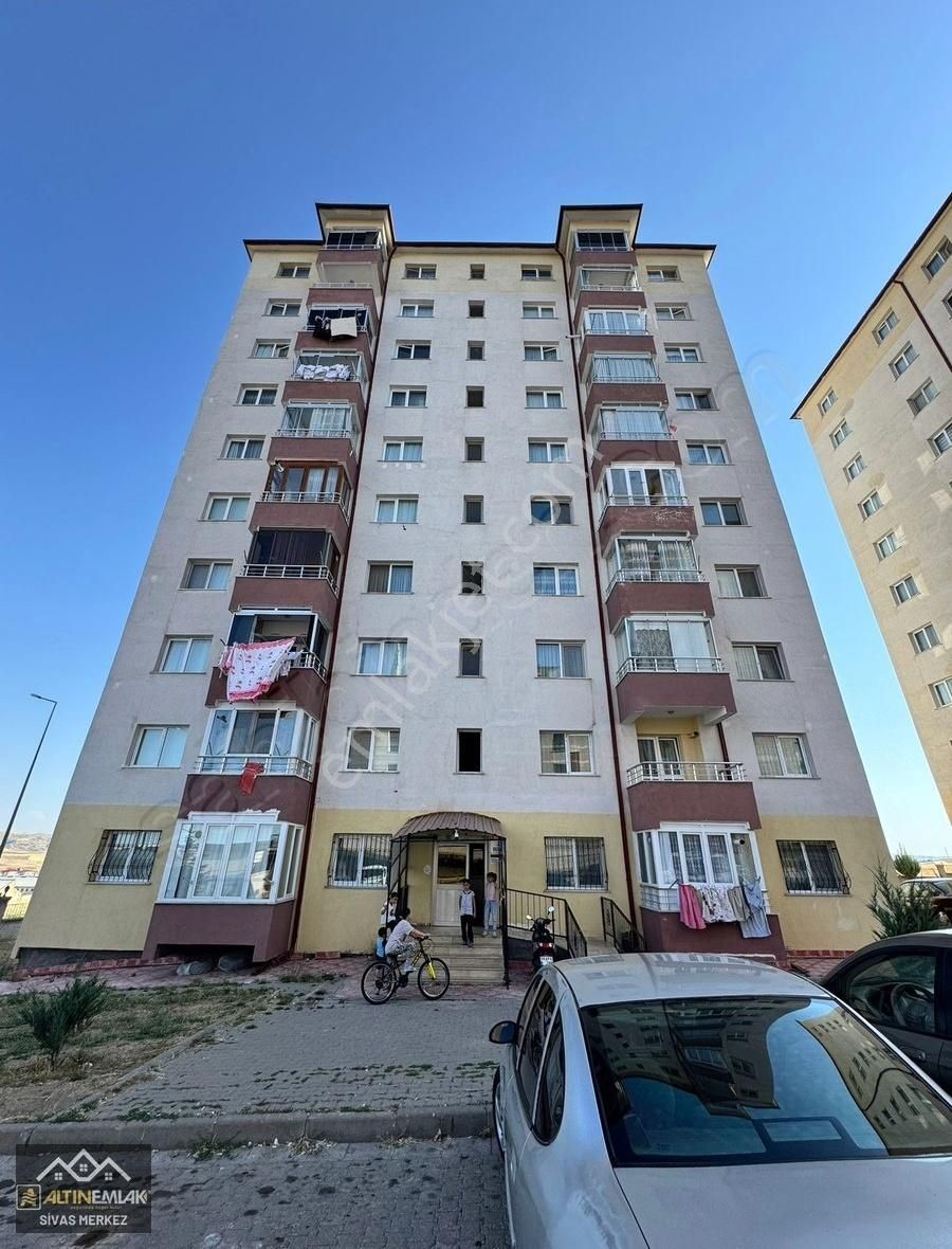 Altın Emlaktan Vefa Konutlarında Satılık 2+1 Daire