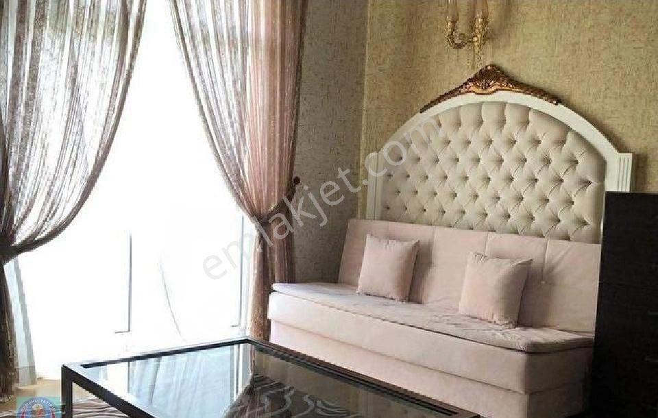 Büyükçekmece Gölü Manzaralı Lüks Tribleks Villa - Görsel 9