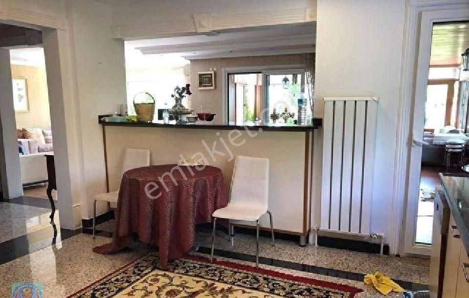 Büyükçekmece Gölü Manzaralı Lüks Tribleks Villa - Görsel 15