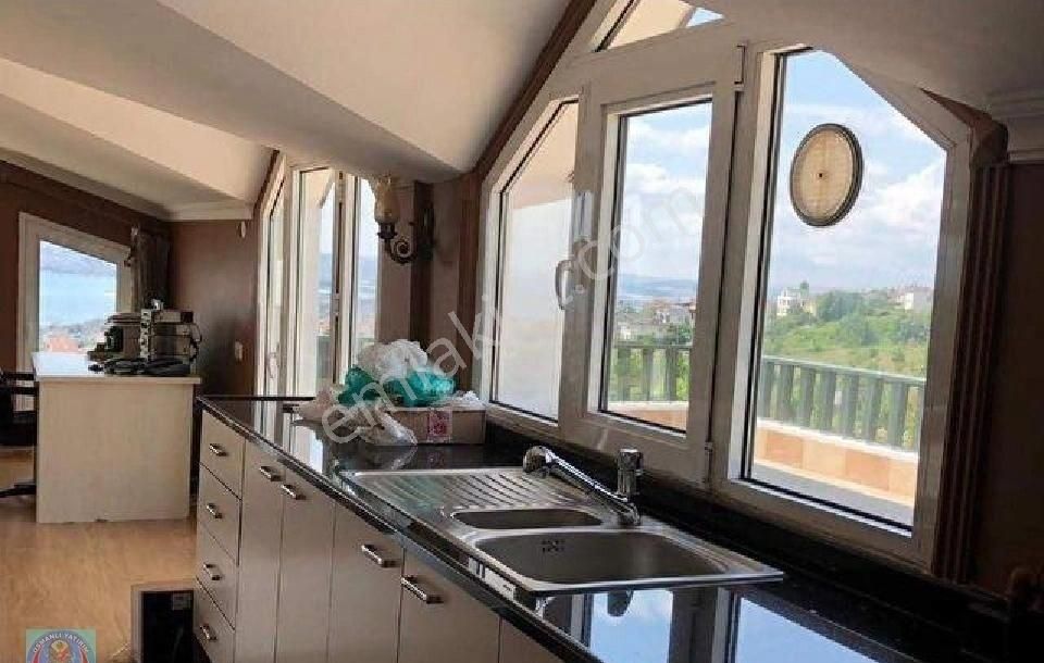 Büyükçekmece Gölü Manzaralı Lüks Tribleks Villa - Görsel 21