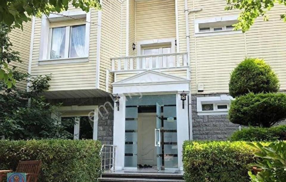 Büyükçekmece Gölü Manzaralı Lüks Tribleks Villa - Görsel 14