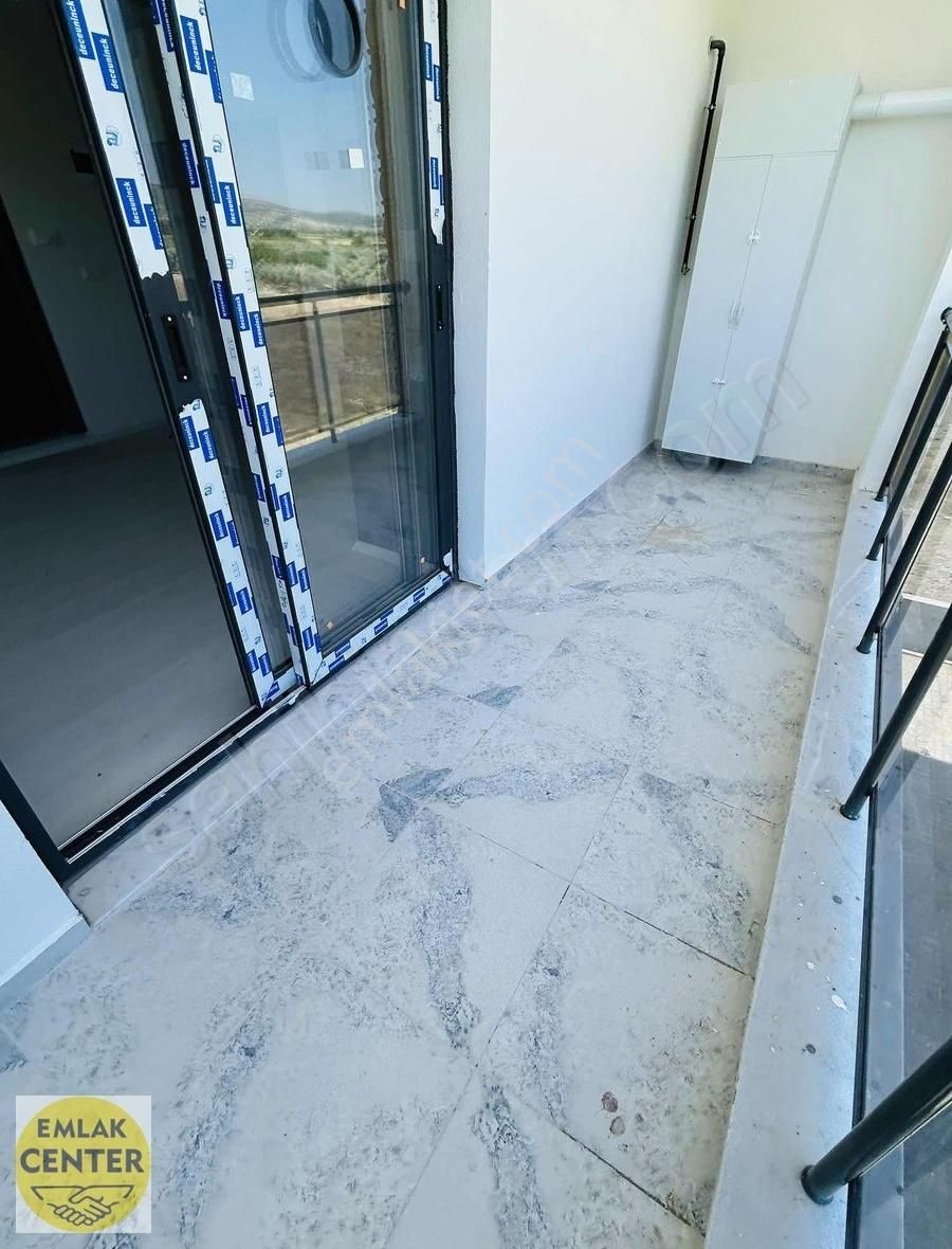 Emlak Center'dan Muradiye'de 1+1 Ara Kat Yatırımlık Sıfır Daire - Görsel 18