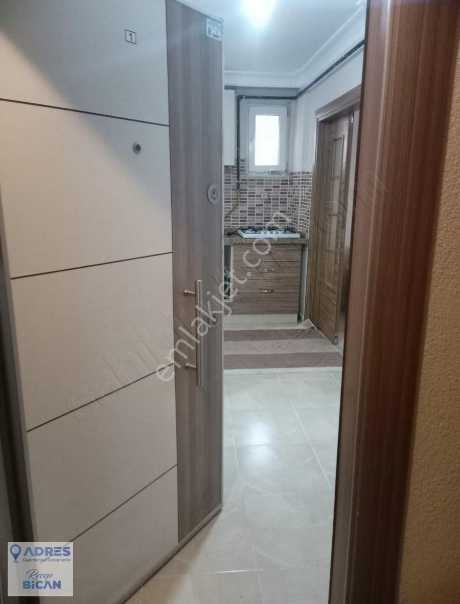 Eyüpsultan Emniyettepede Satılık 3+1 Yüksek Giriş