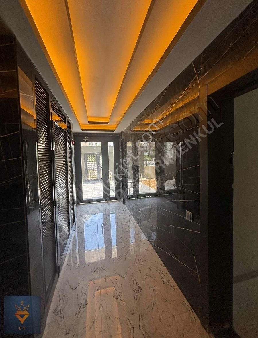 Kızıltoprak Mh Ebeveyn Banyolu Lüks Daire