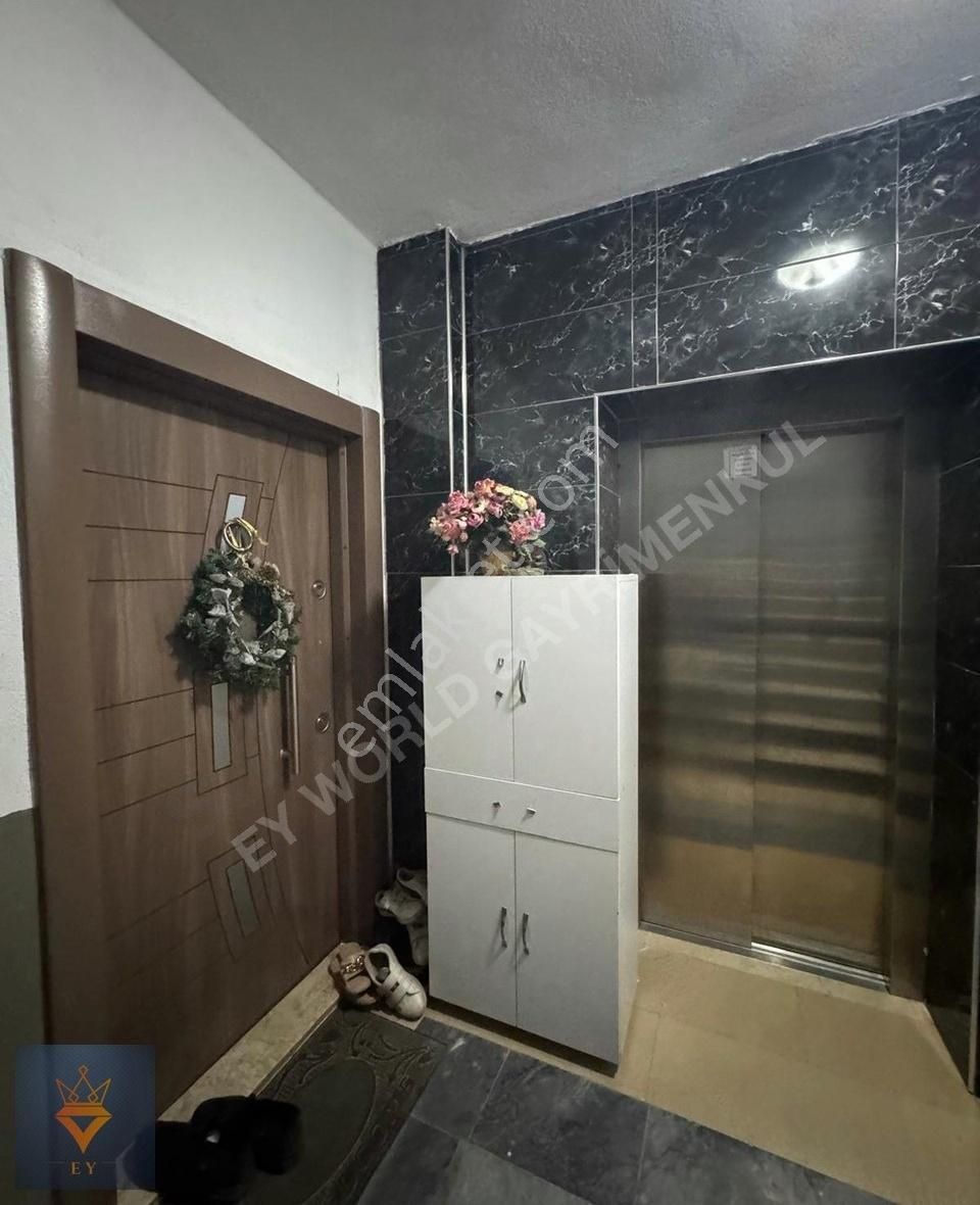 Cam Balkonlu Asansörlü 135 M2 3+1 Arakat Daire