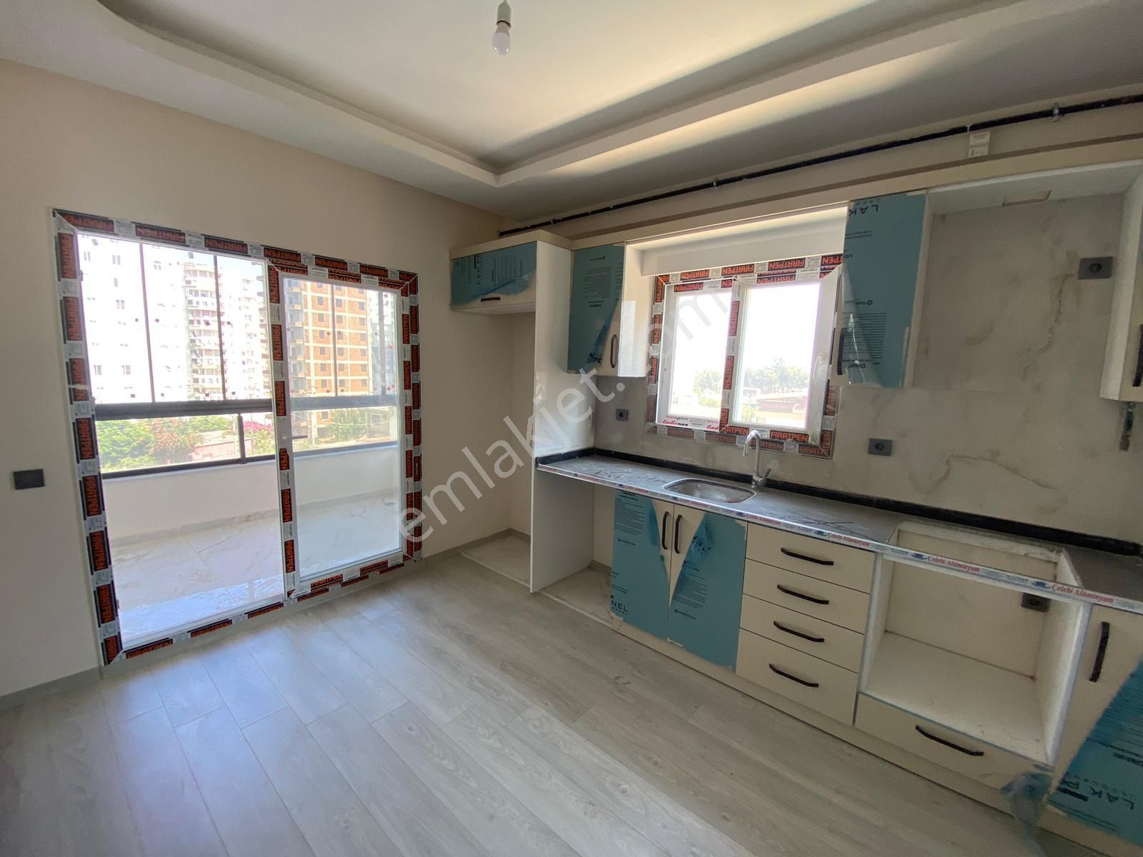 Karınca'dan Davultepe Mh'de Sıfır Yapı, Havuzlu D. Gazlı 2+1 Daire Satılık!