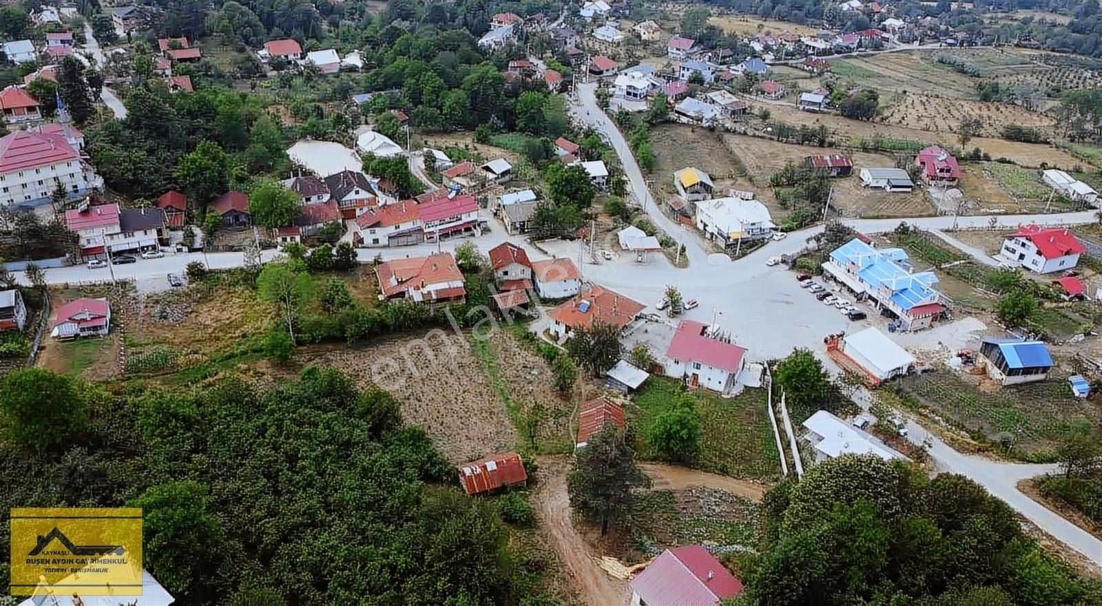 Ruşen Aydın Gyd'den Kaynaşlı Dipsizgöl Köyünde Satılık Arsa & Ev