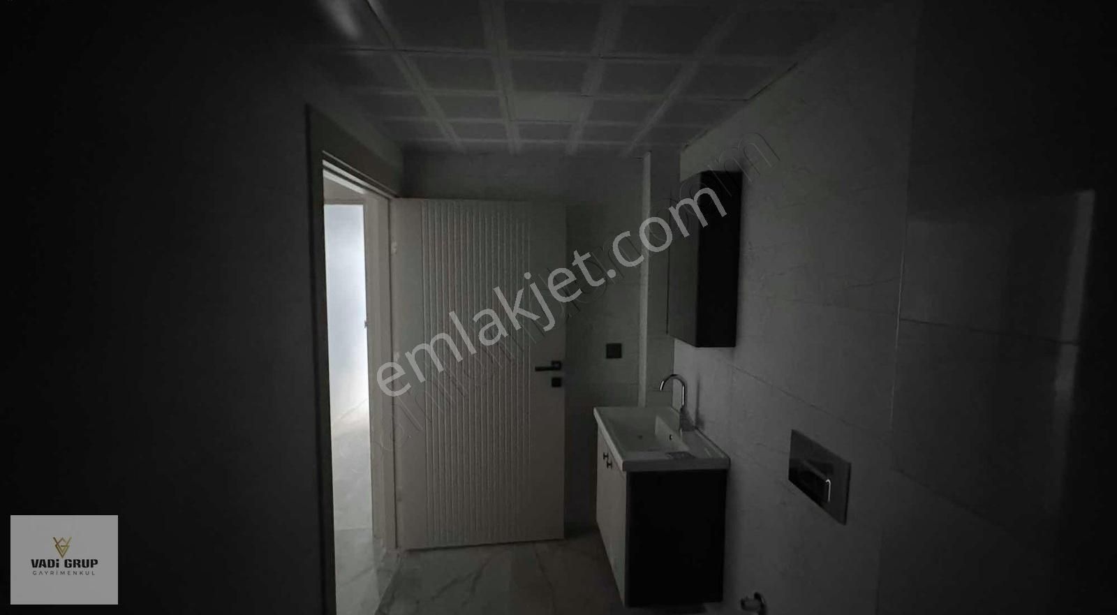 Vadi Grup'tan Çarşı Merkezde 1+1 Full Yapılı Daire!