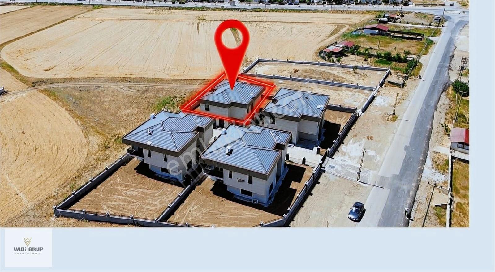 Vadi Grup'tan Esenyurt'ta Full Yapılı Villa!