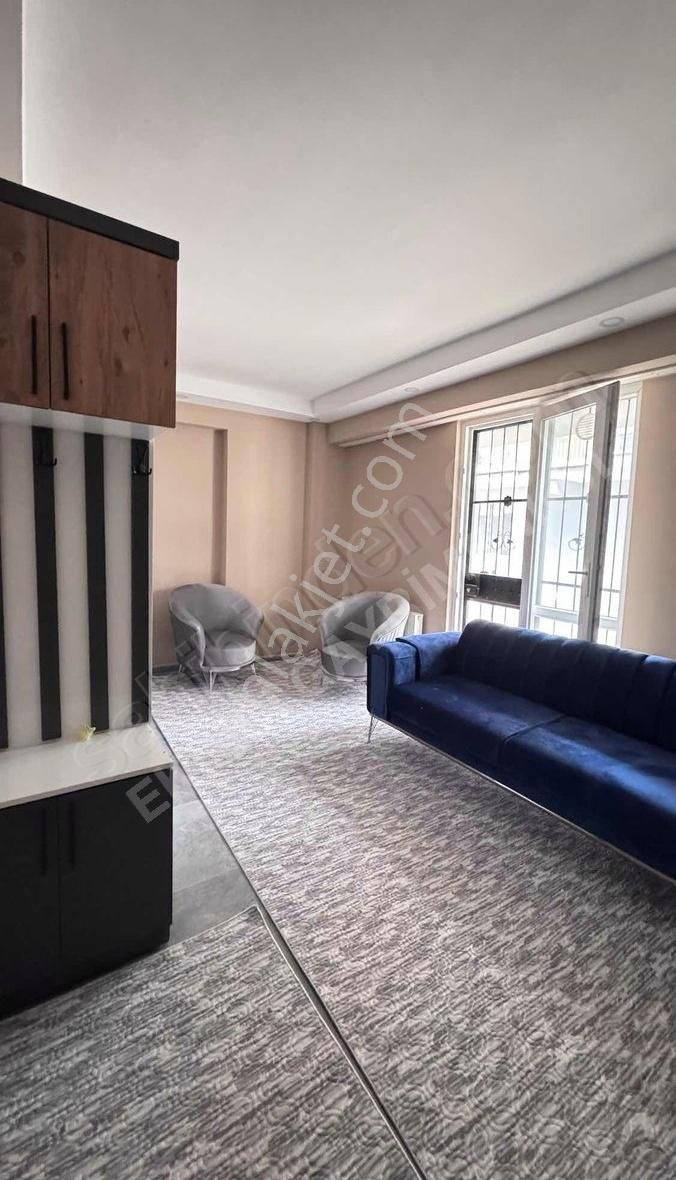 Fatih Lisesi Karşısı Kiralık 1+1 Dayalı Döşeli