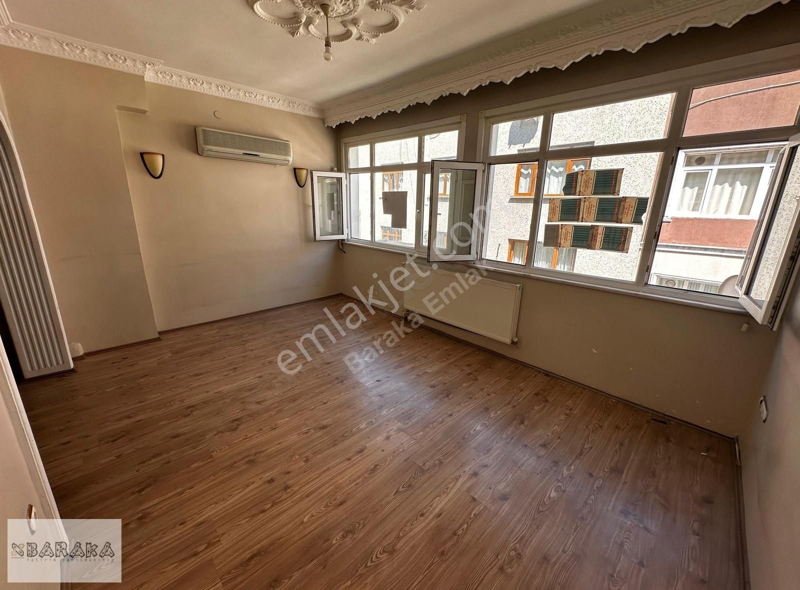 █ Hırka-i Şerif Mahallesi Türkistan Sokak Ara Kat 2+1 Çift Cephe