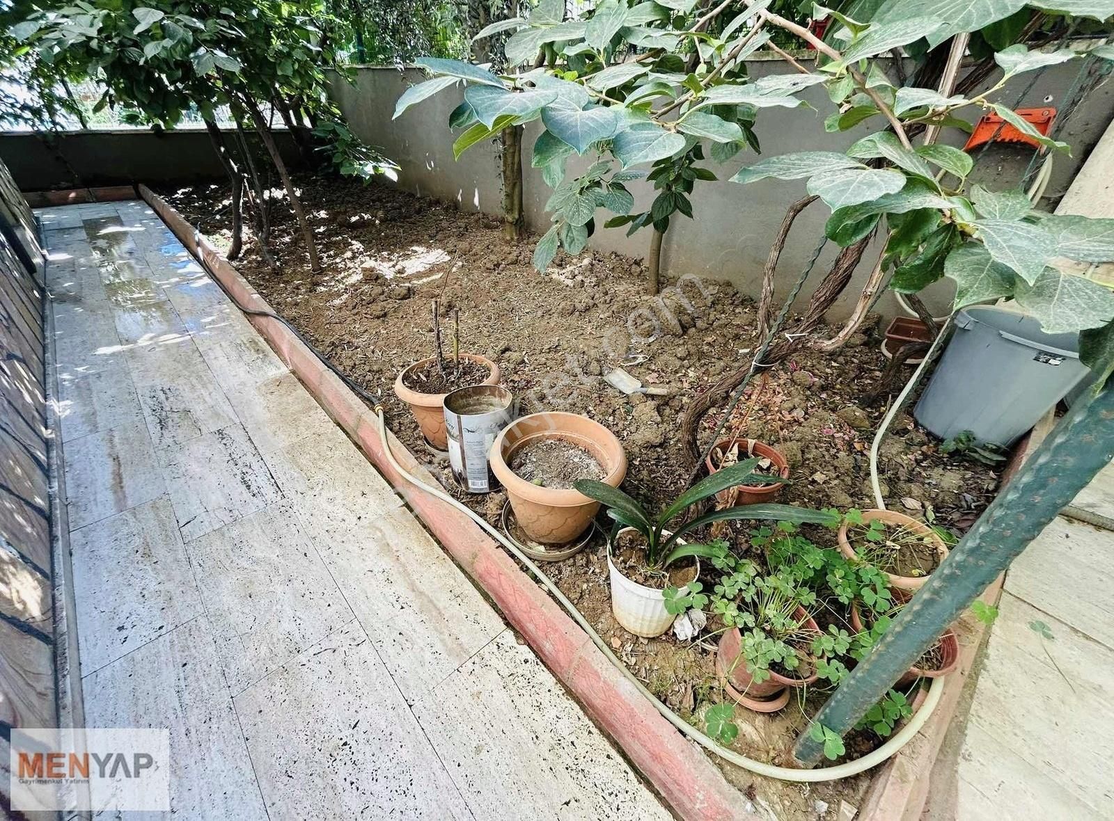 Yeniçiftlik Özler Tatil Sitesi İçinde 6+1 Müstakil Bahçeli Villa - Görsel 10