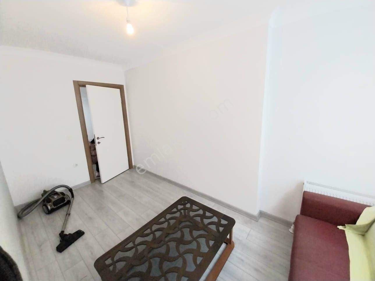 Tek Yetki Yükselde Havuzlu Sitede Ayrı Mutfak Ebeveyn Banyol 2+1 - Görsel 26