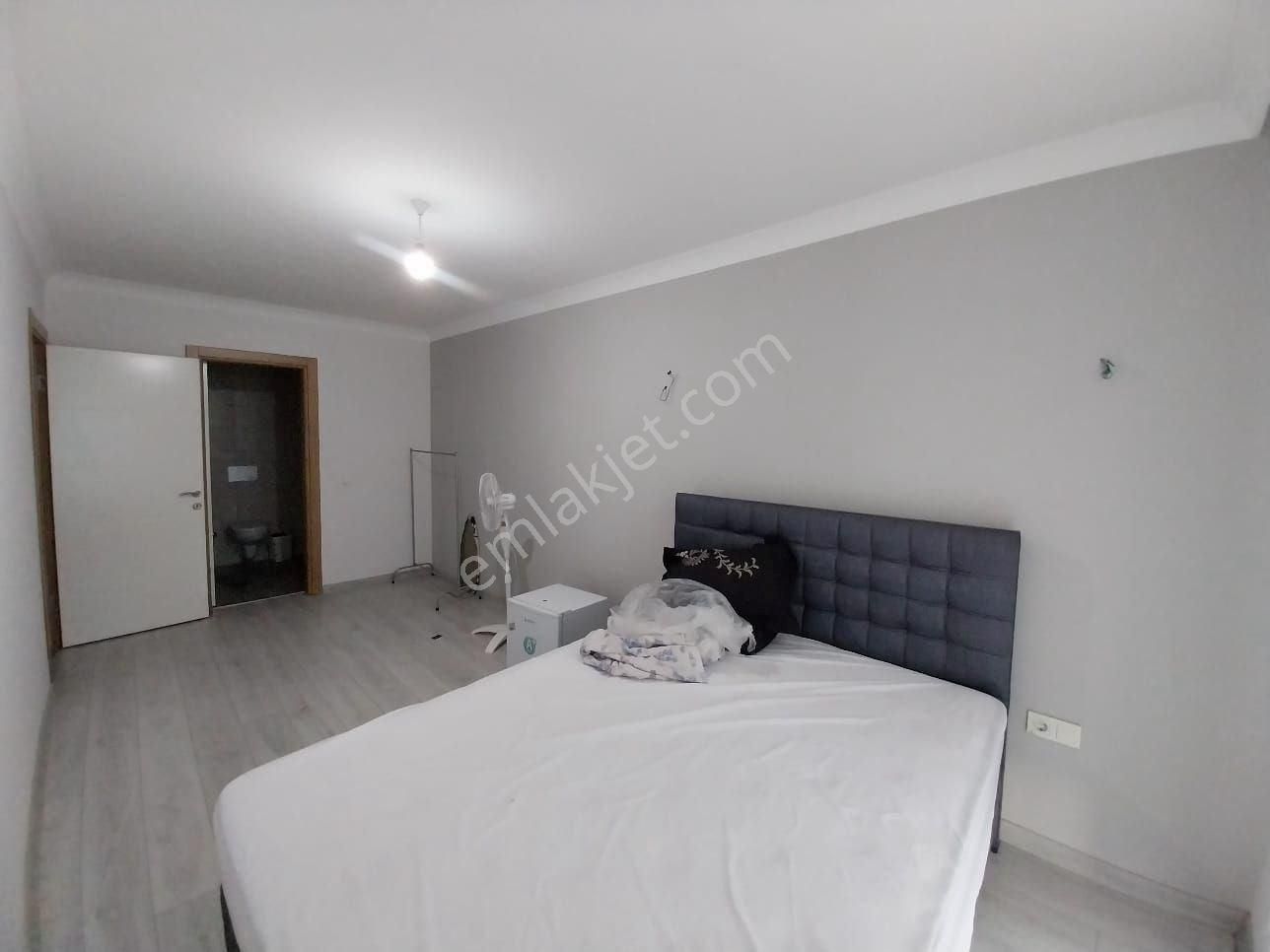 Tek Yetki Yükselde Havuzlu Sitede Ayrı Mutfak Ebeveyn Banyol 2+1 - Görsel 25