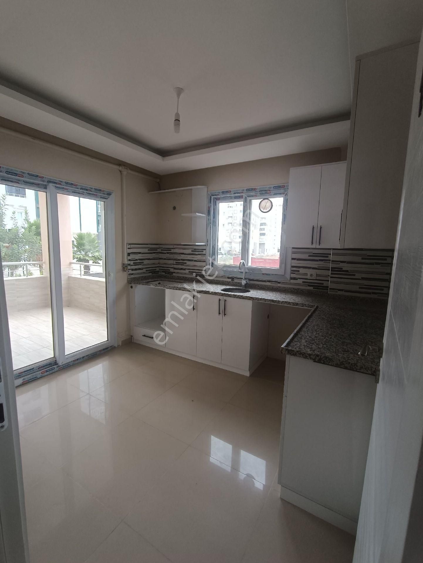Hakem Emlak'tan Sarıçam Belediye Arkası 3+1 Kapalı Mutfak Kombili Kiralık Daire