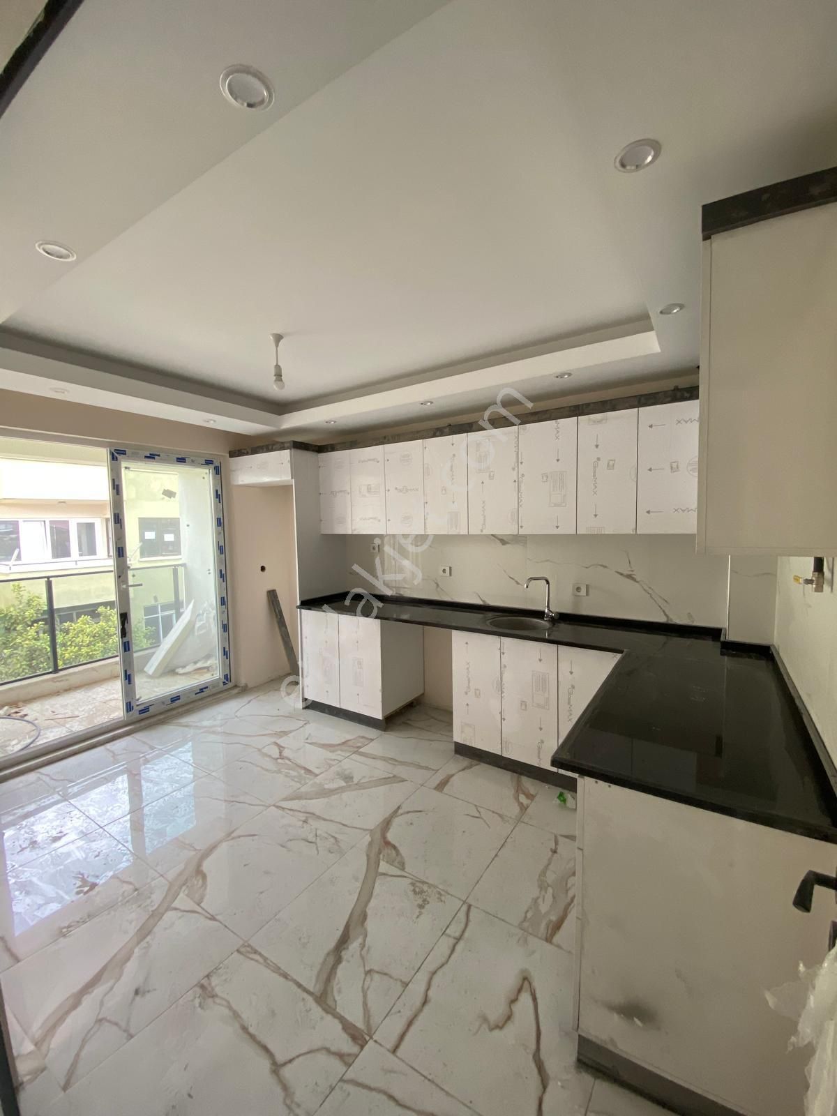 Yeşil Mahalle'de Sıfır 2+1 Daire