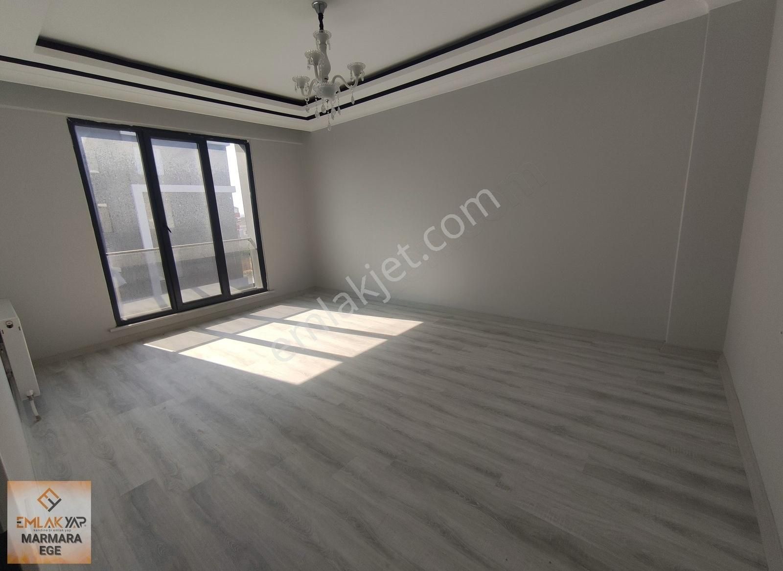 Emlakyap 'tan Taşoluk Site İçerisinde Satılık 2+1 Luks Daire