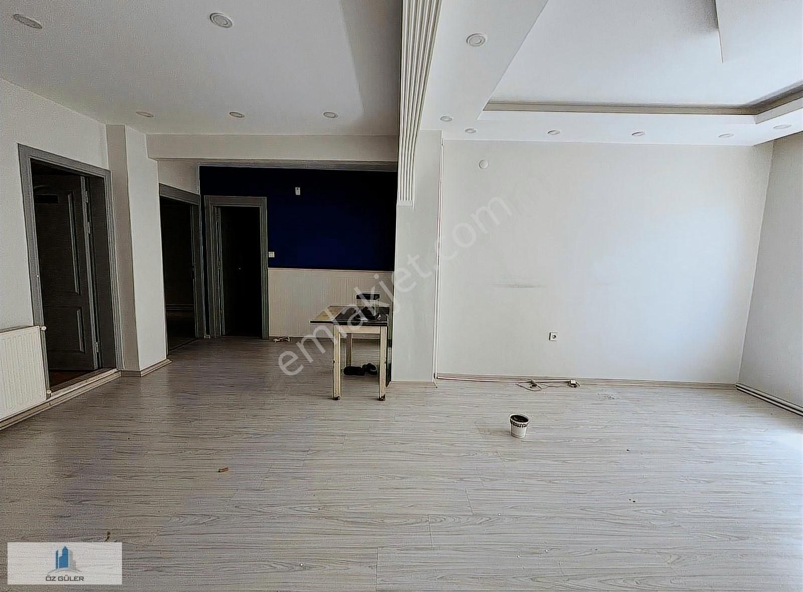 Öz Güler Gayrimenkulden Caddde Üzeri Merkezi Konum Ofis - Büro
