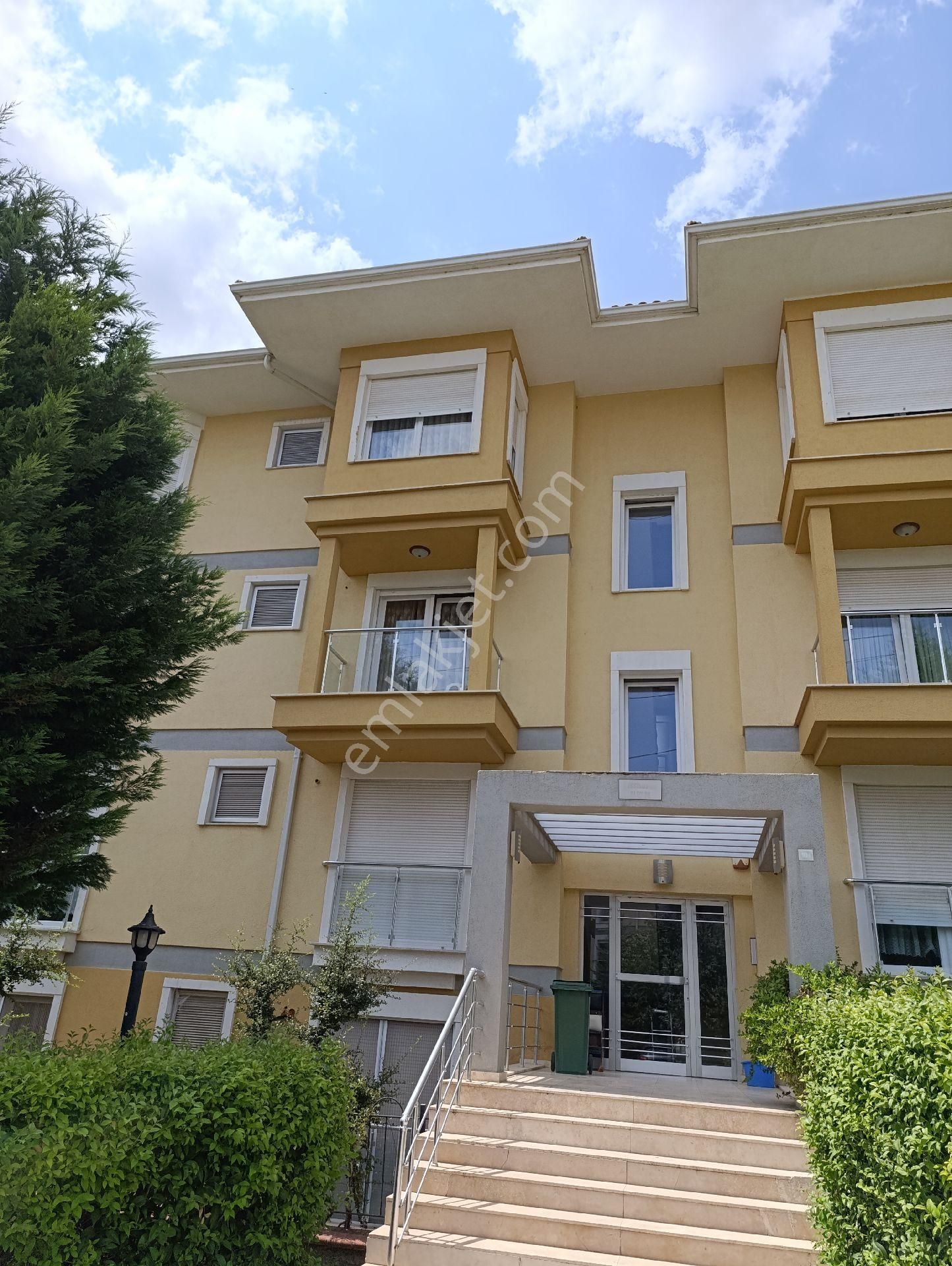Yenişehir Konaklarında Kiralık 3+1 Kombili Daire