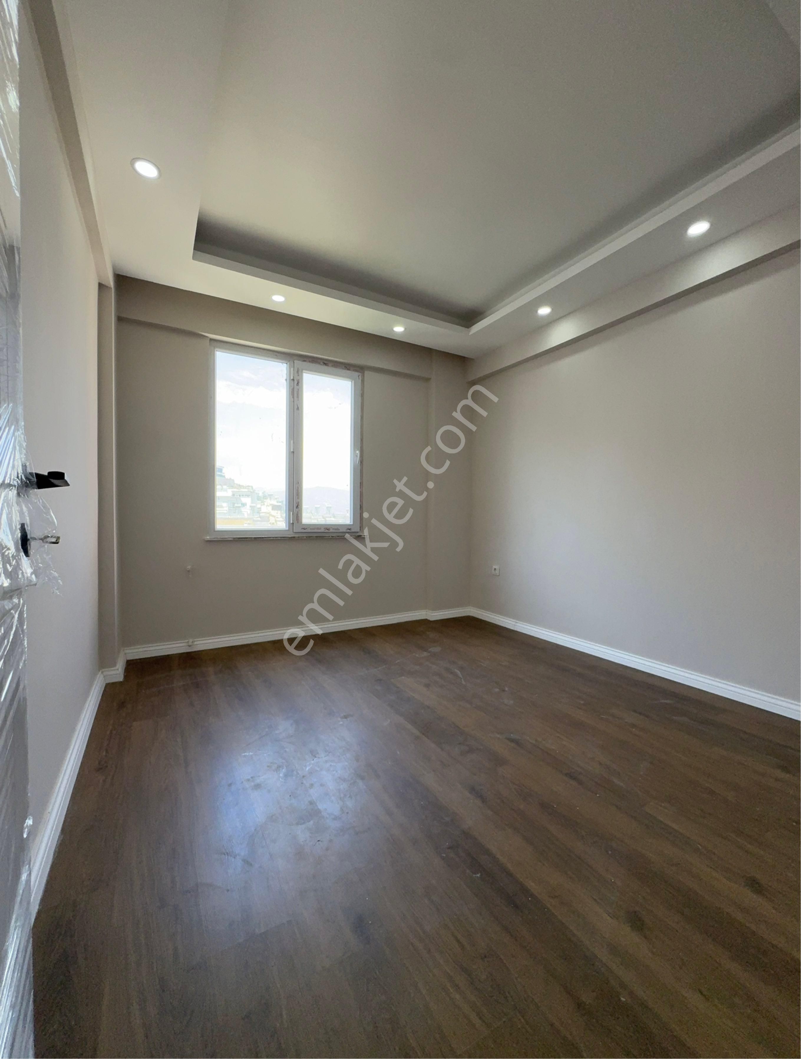 Ertuğrul'dan Dublex - Deniz Manzaralı - 2+1 Limana Yakın Daire - Görsel 16