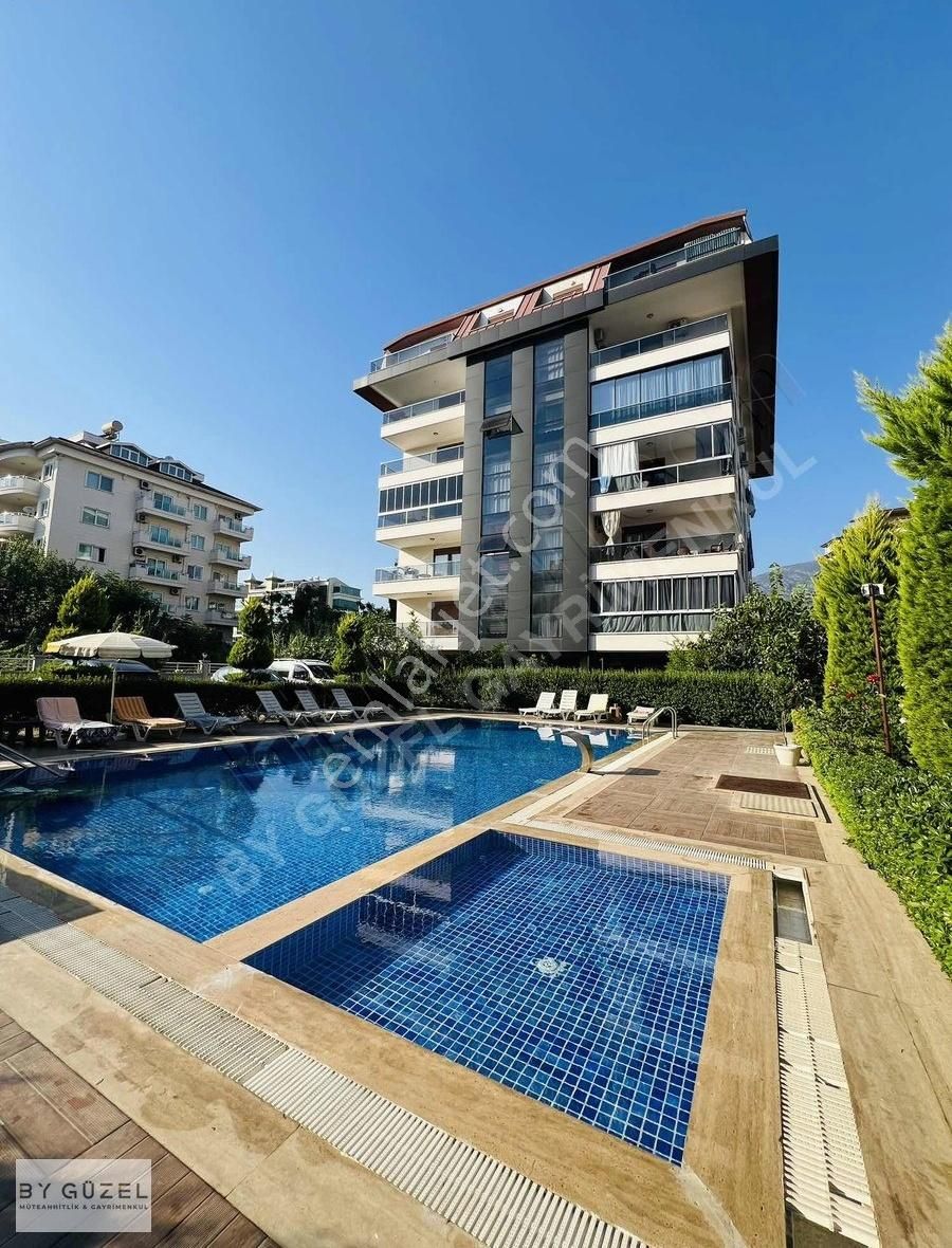 Kestel`de Denize 50 Metre 2+1 Eşyalı Aktiviteli Daire