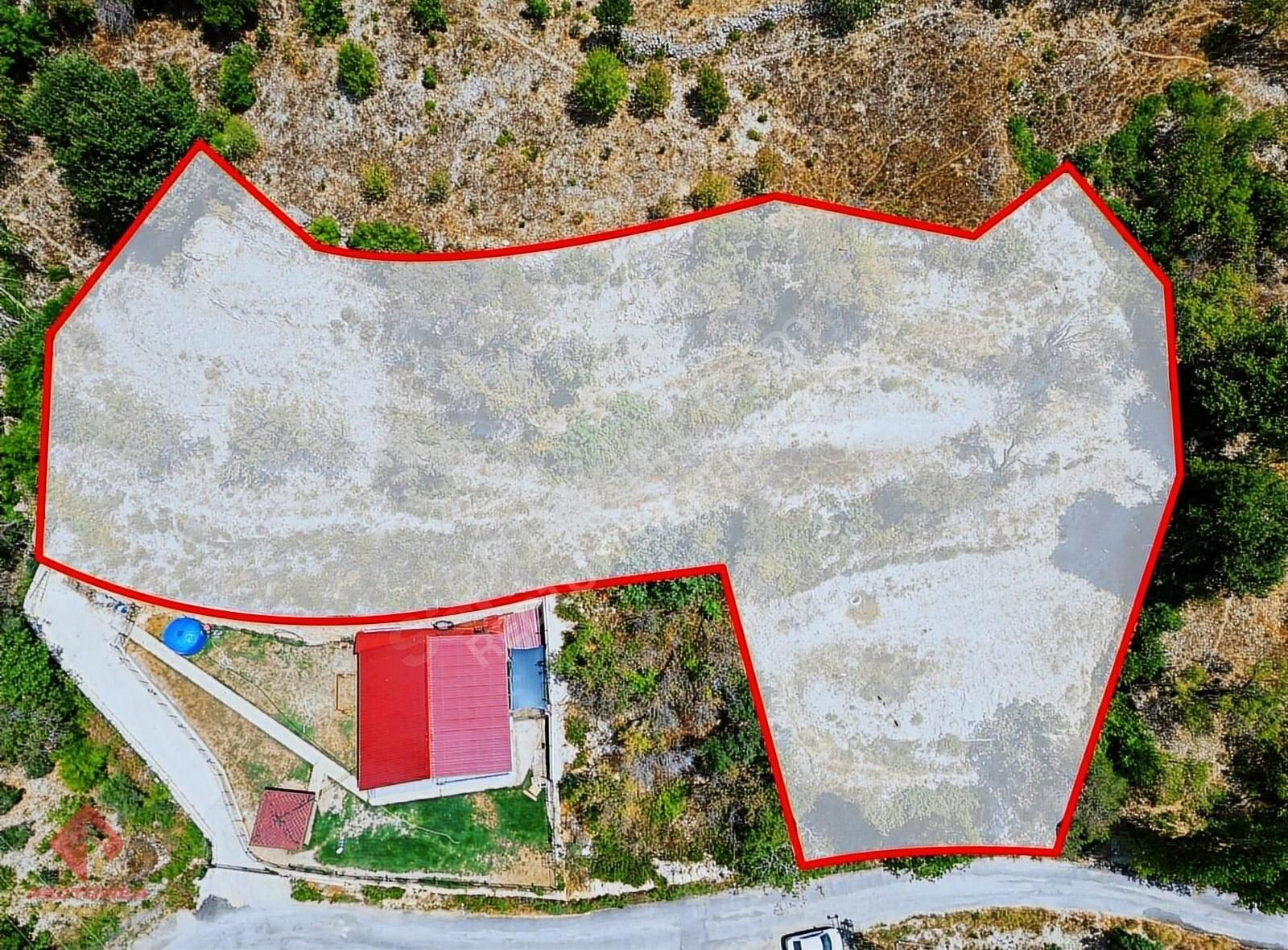 Bademağacı Mahallesinde Alanya Ve Deniz Manzaralı Tarla - Görsel 3