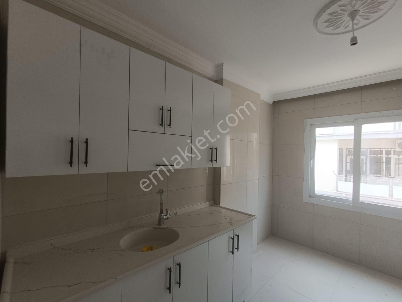 Tellidere Mahallesinde Shel Petrol Yanı İçi Yapılı Kiralık Daire