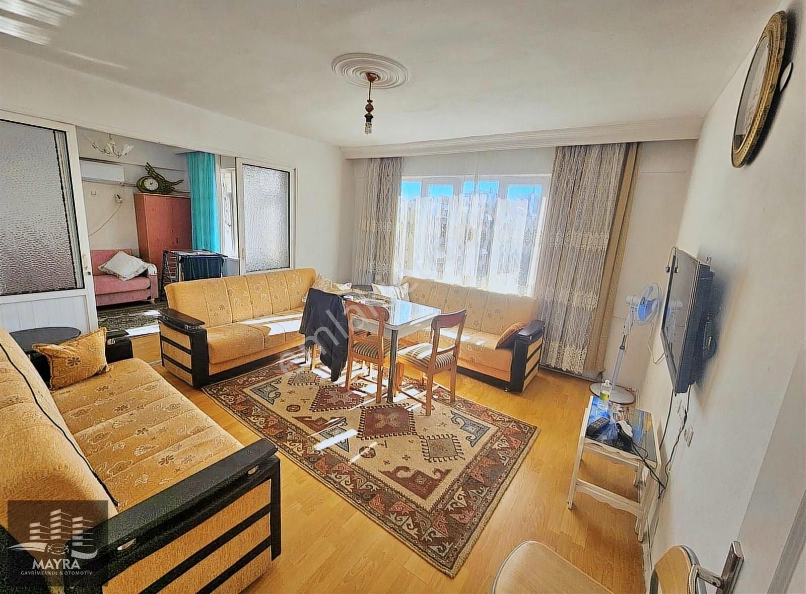 Giriş Kat Fiyatına Ara Kat Asansörlü Han Gibi 3+1 Satılık Daire