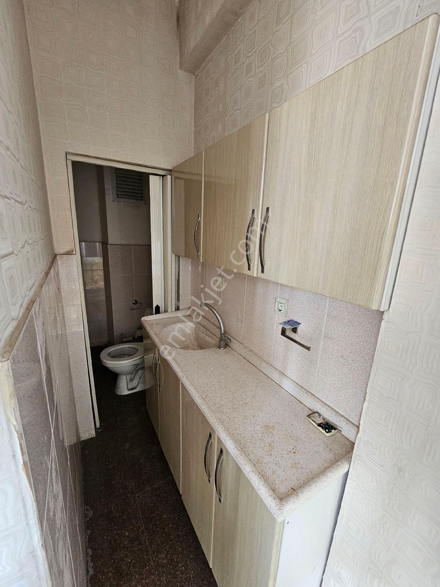 Sivas Yıldız Gayrimenkul'den Kümbet Mahallesin'de Kiralık Masrafsız Dükkan ! - Görsel 8