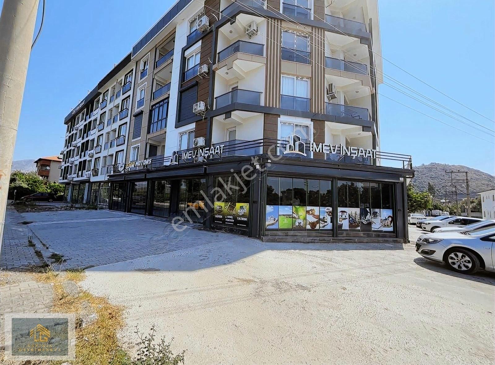 Lavınıa'dan Takasa Açık Satılık 350 M2 Dükkan - Görsel 26