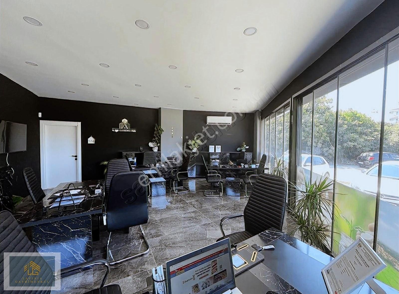 Lavınıa'dan Takasa Açık Satılık 350 M2 Dükkan - Görsel 13