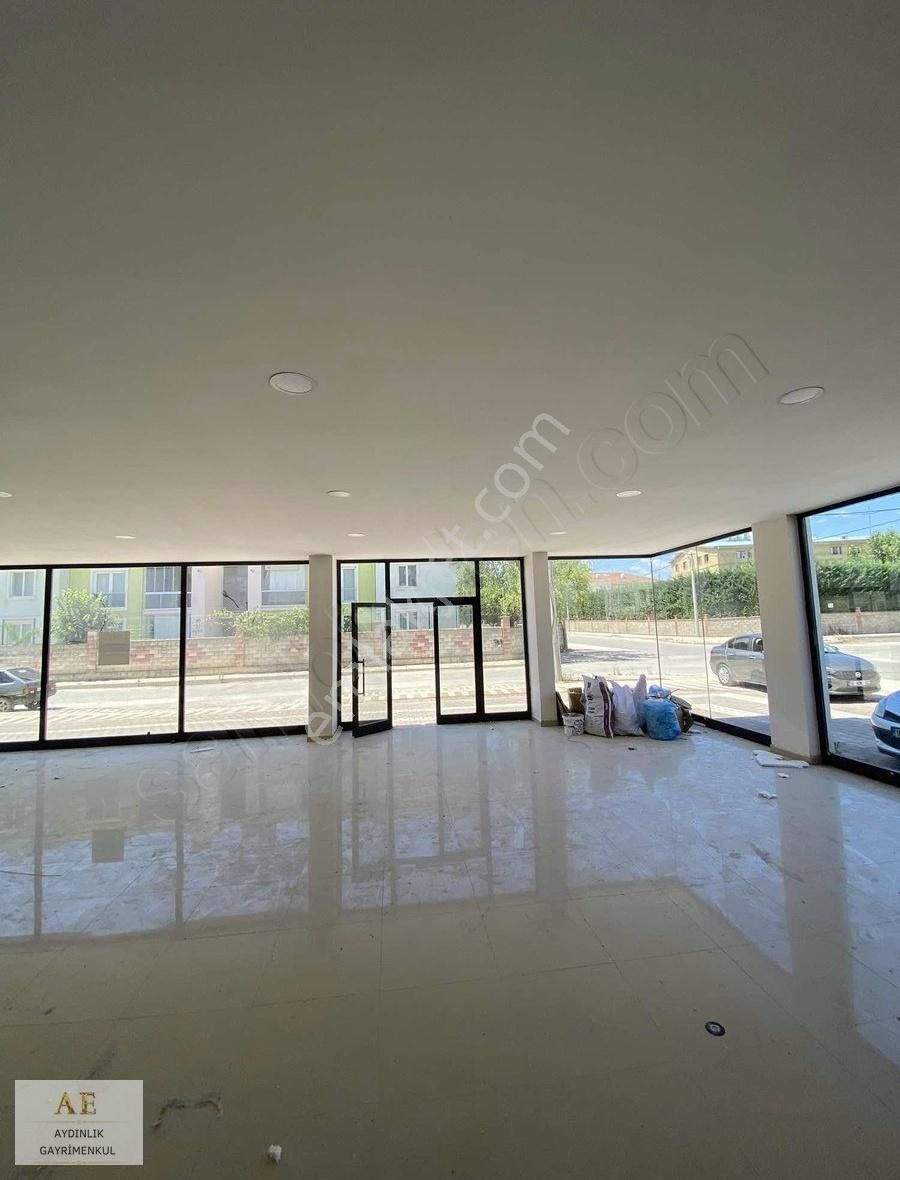 Aydınlık Emlak'tan Kozluca Yolunda Kiralık Dükkan