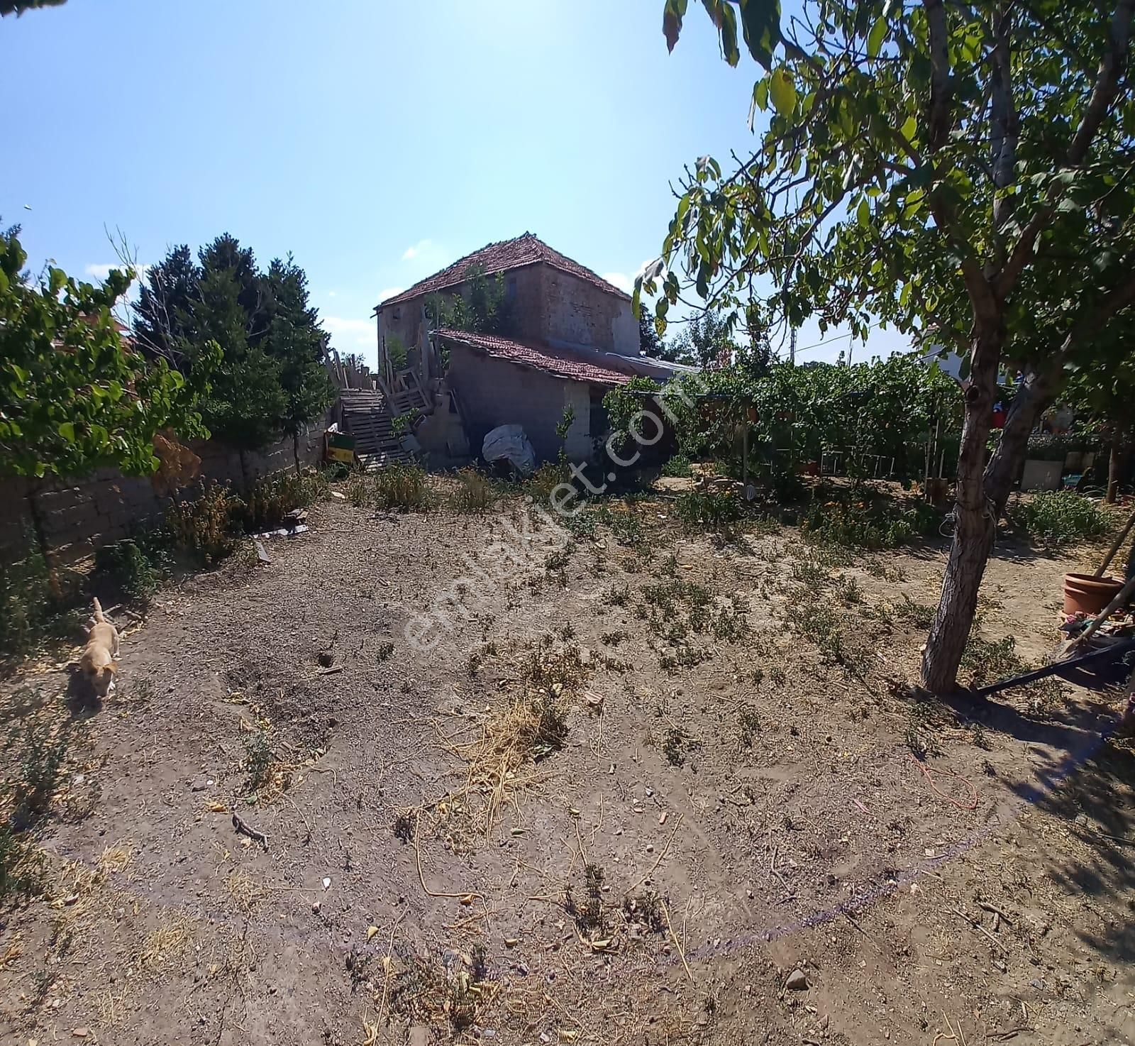 Hatıp Merkez De 677 Metre Arsa İçinde Satılık 3+1 Mustakil Ev - Görsel 3