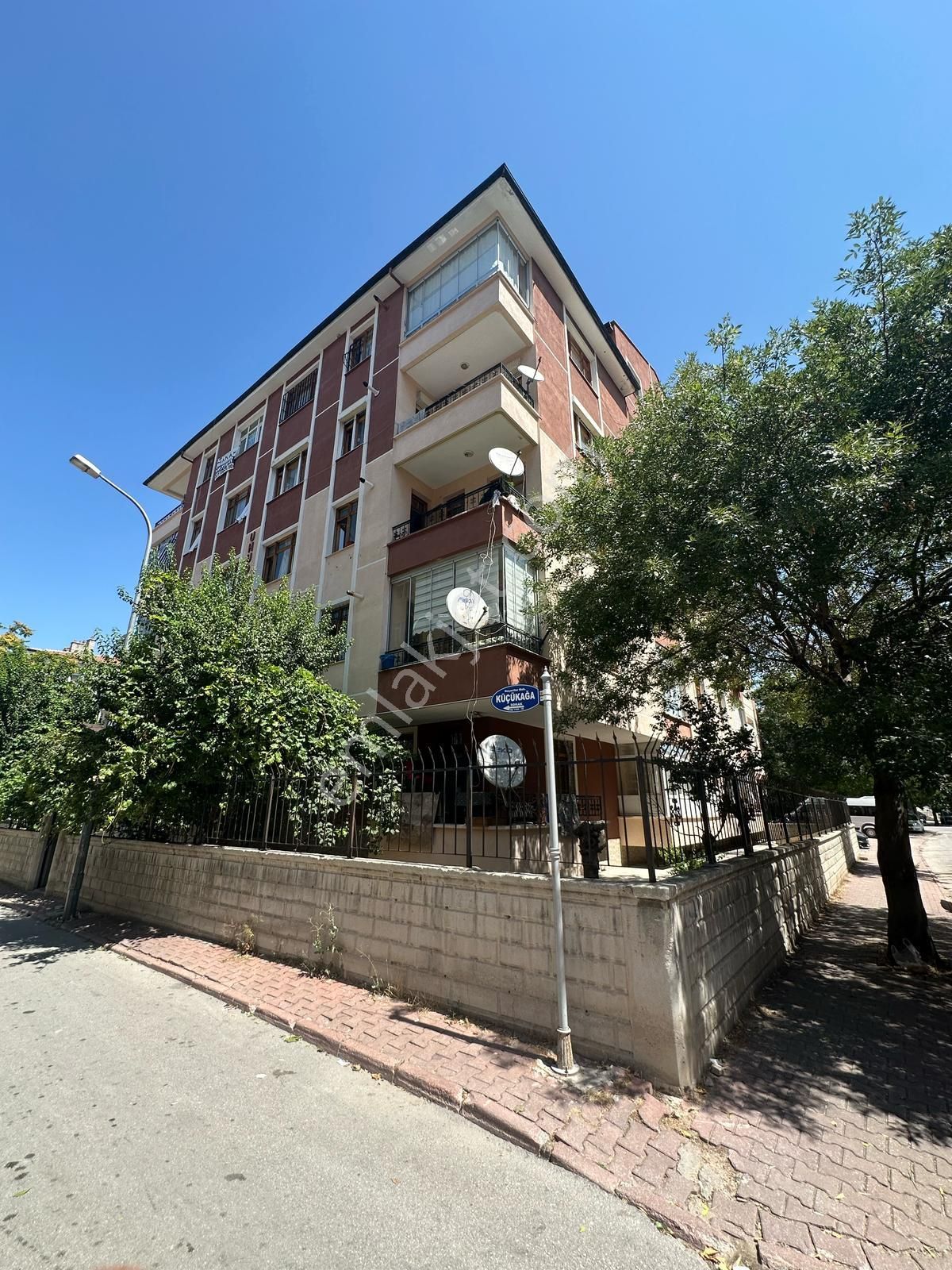 🏠 200 M² Geniş Dubleks – Merkeze Yakın!