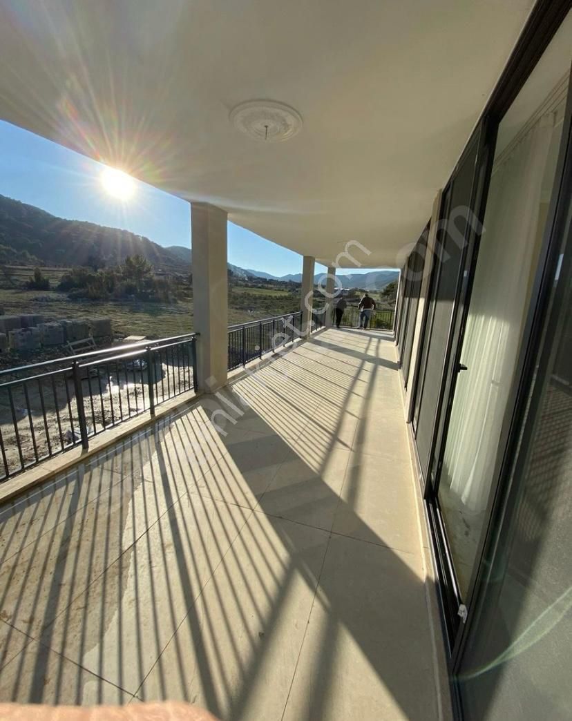 Antalya Kaş Kalkan Sarıbelen Mah. 3750m2 Arsa İçinde 400m2 Villa - Görsel 2