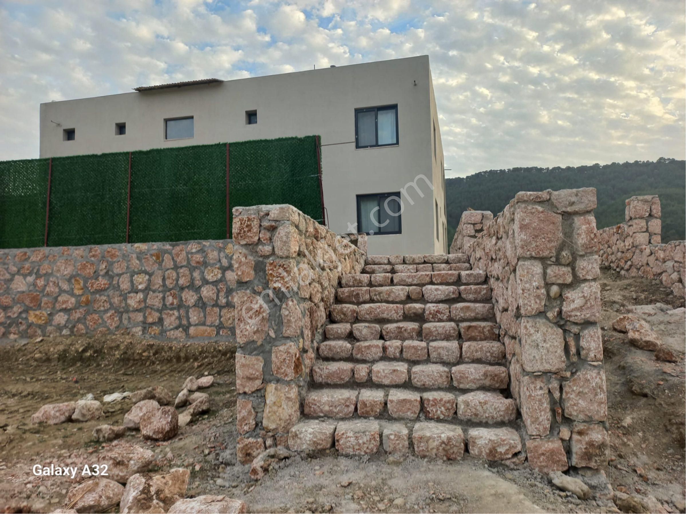 Antalya Kaş Kalkan Sarıbelen Mah. 3750m2 Arsa İçinde 400m2 Villa - Görsel 20